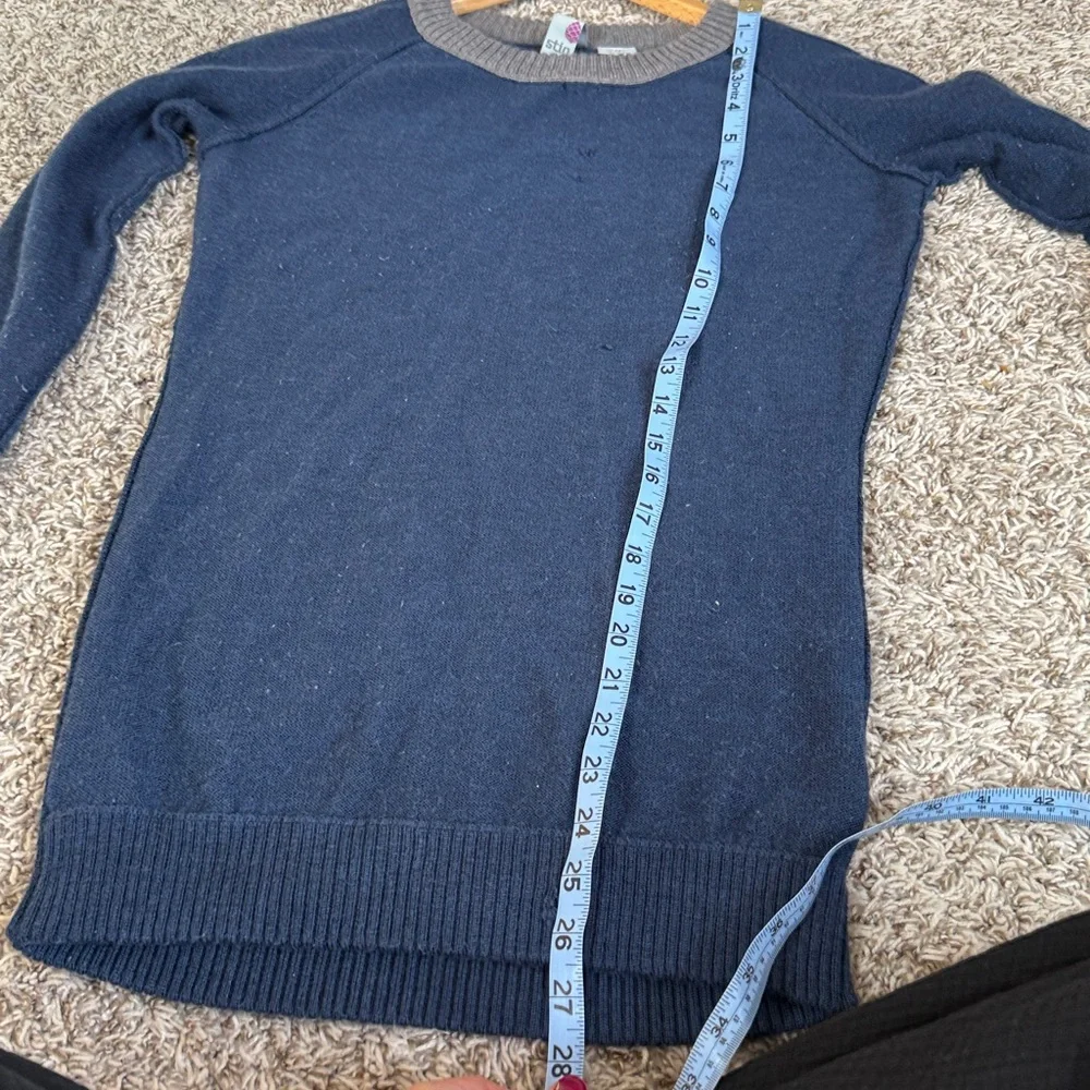 Stio Crew Neck Sweater Merino Wool Blue and Gray size Medium - Picture 14 of 14